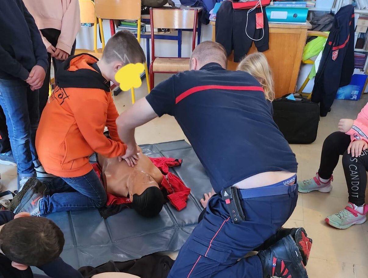 Une formation aux premiers secours de la maternelle au CM2